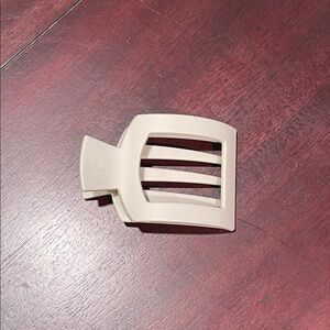 Cream Hair Claw Clip